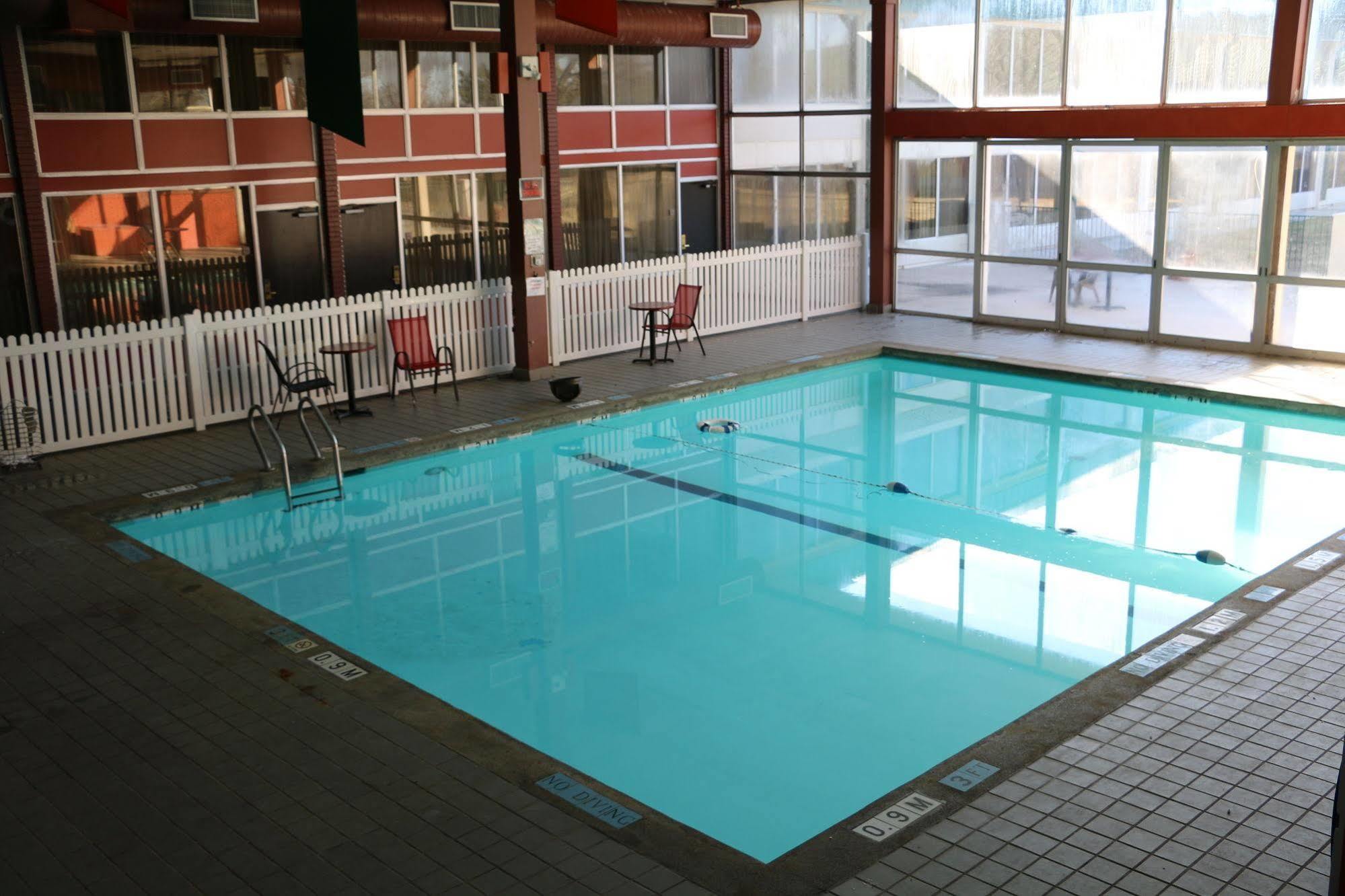 Sky Hotel At Tulsa Airport Εξωτερικό φωτογραφία