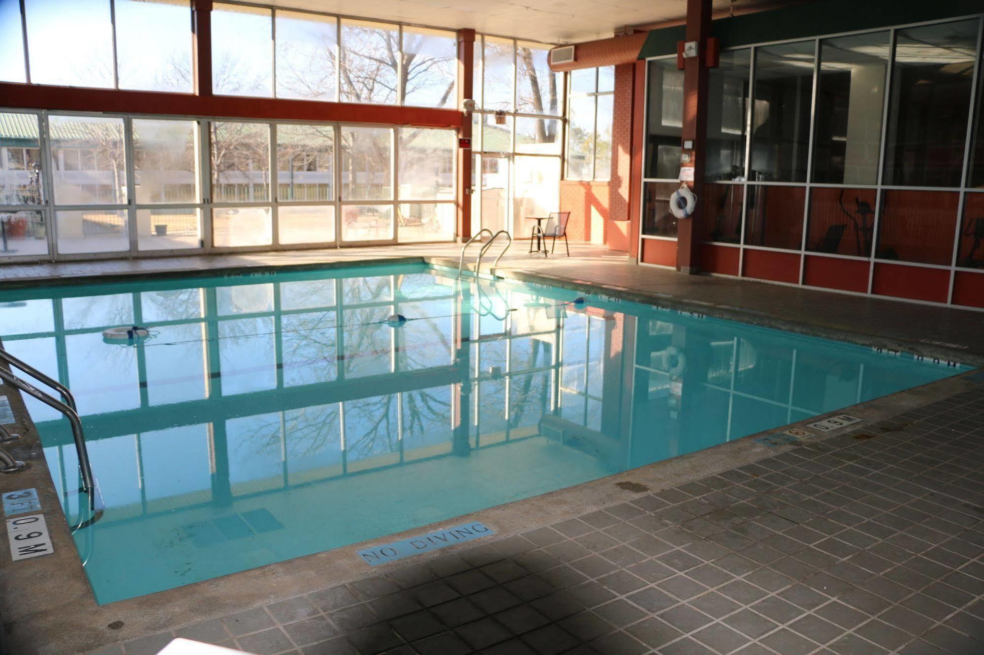 Sky Hotel At Tulsa Airport Εξωτερικό φωτογραφία
